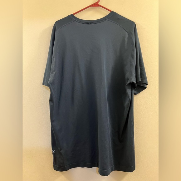 17. Lululemon Mens “Metal Vent Tech” Short Sleeve Tee - Picture 7 of 13
